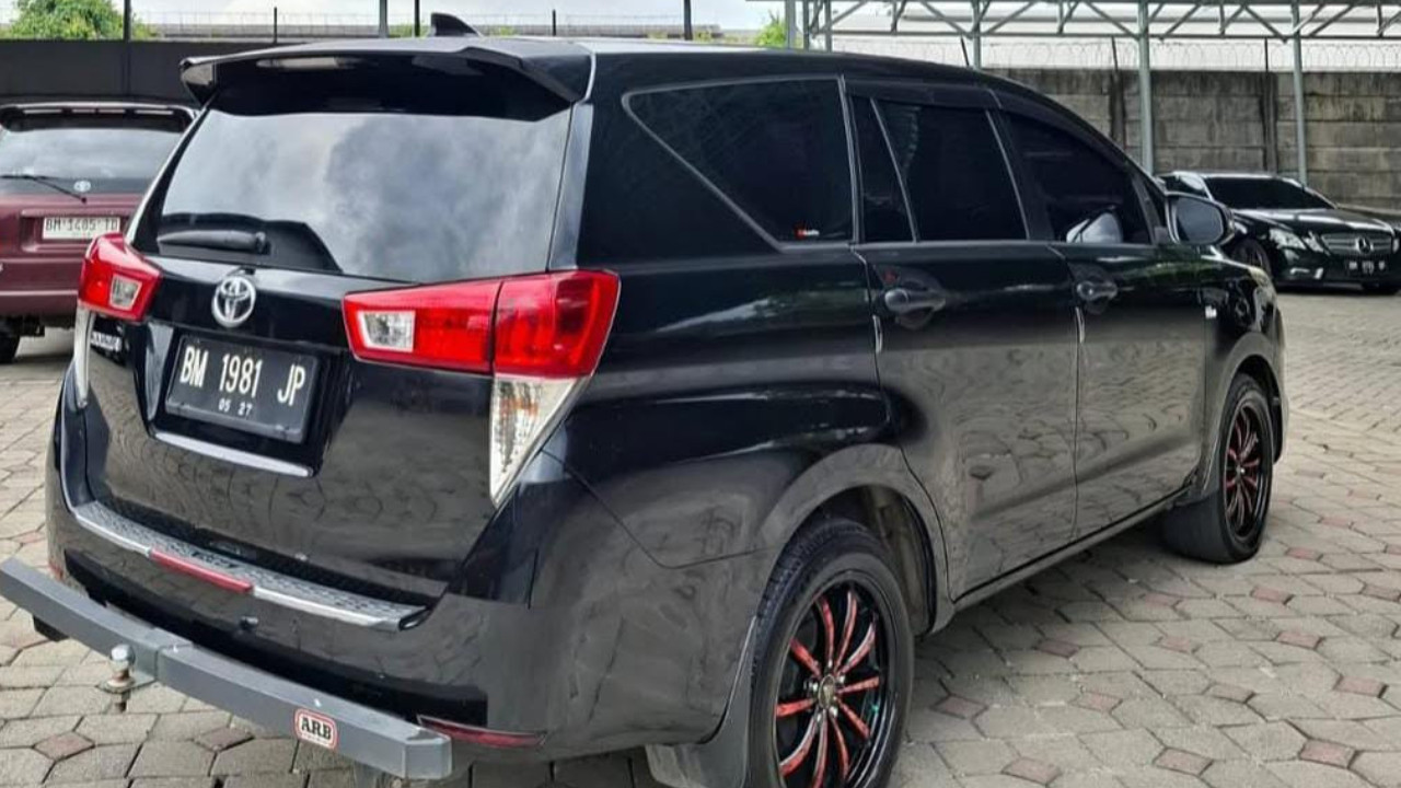 2017 Toyota Innova 2017 Toyota Innova