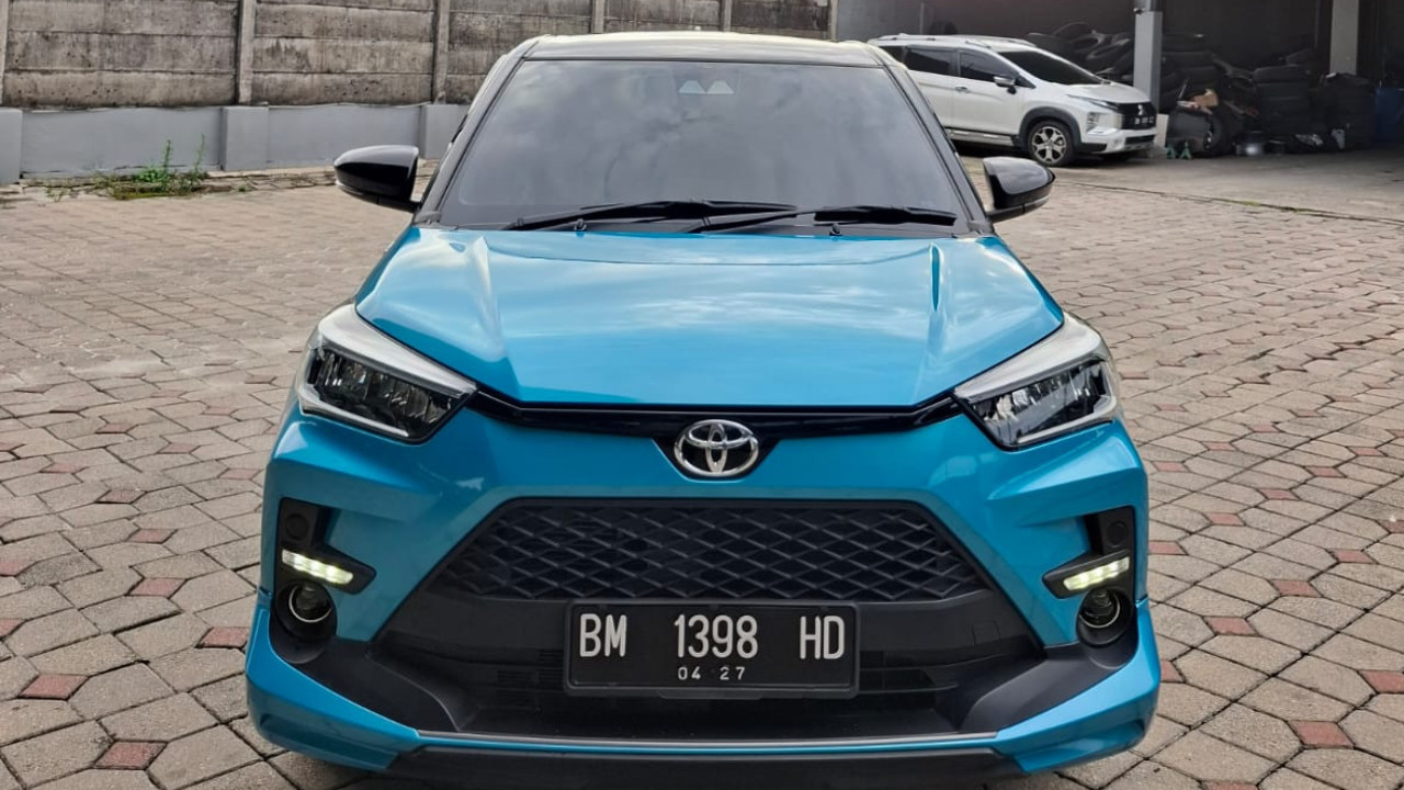 Second Hand 2022 Toyota Raize 1.0T GR CVT TSS TWO TONE Second Hand 2022 Toyota Raize 1.0T GR CVT TSS TWO TONE