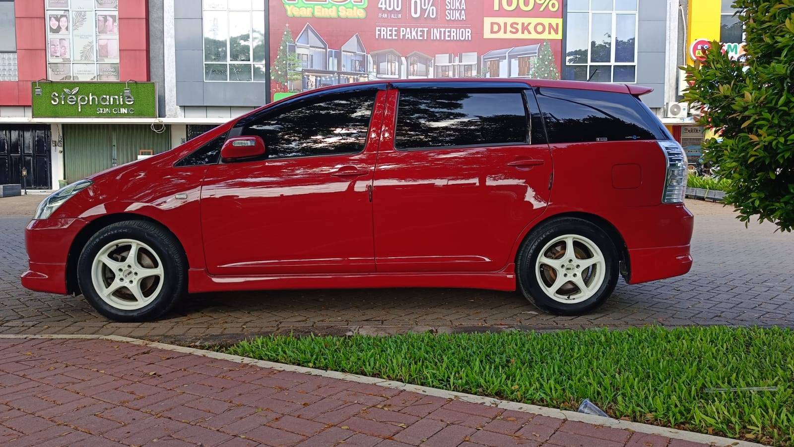 2004 Toyota Wish Bekas 2004 Toyota Wish Bekas