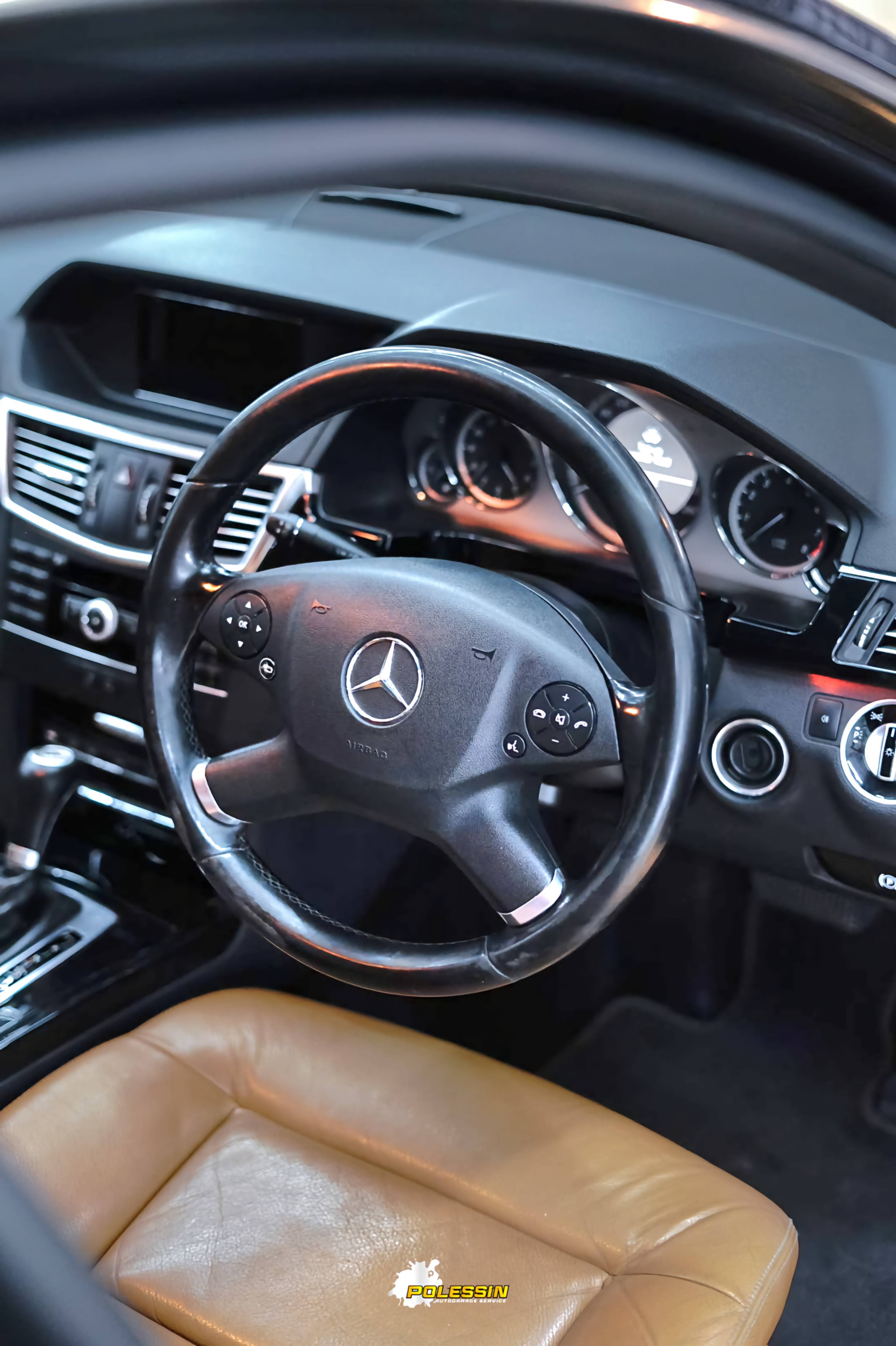 2010 Mercedes Benz E-Class 2010 Mercedes Benz E-Class