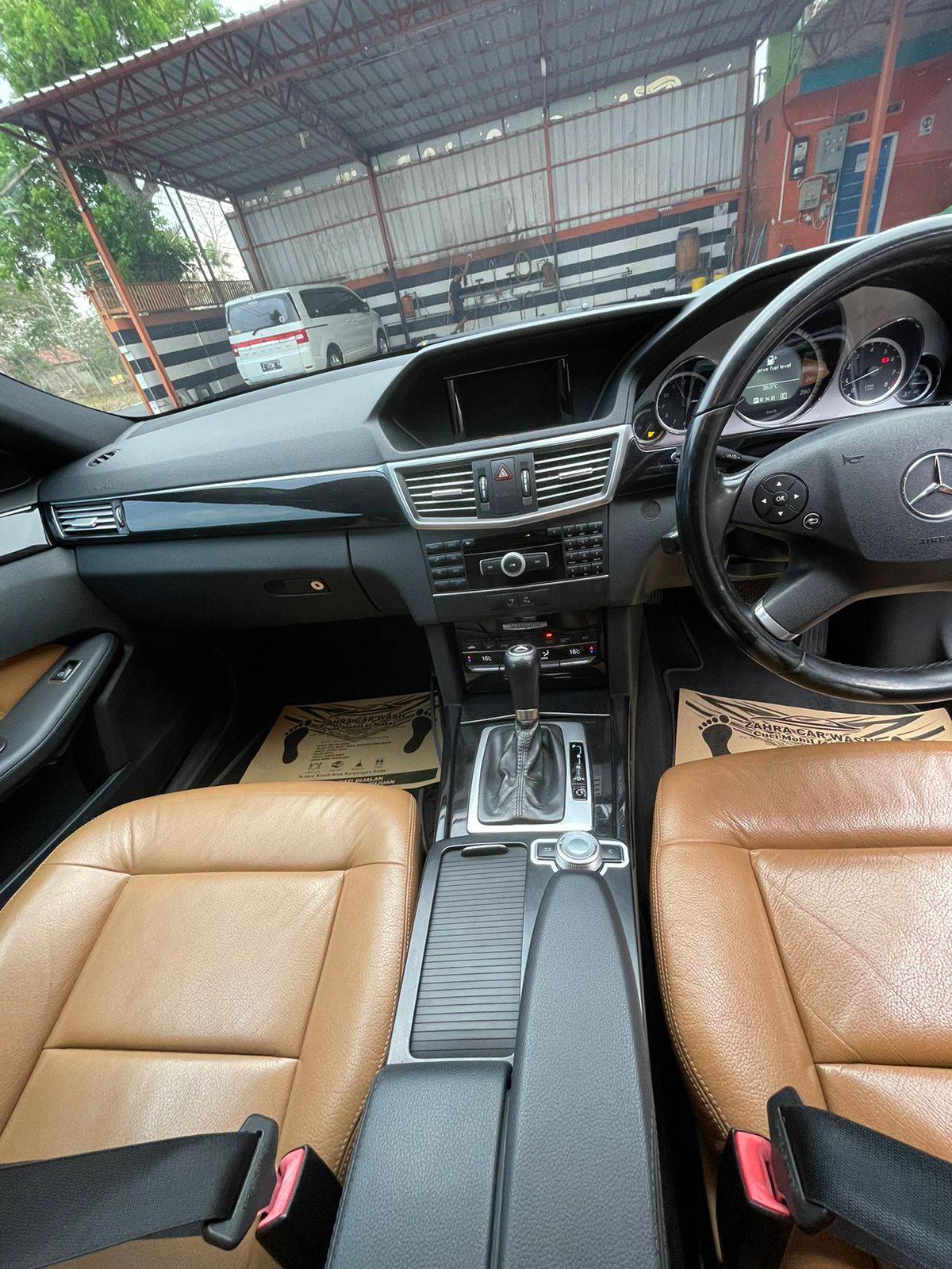 2010 Mercedes Benz E-Class 2010 Mercedes Benz E-Class