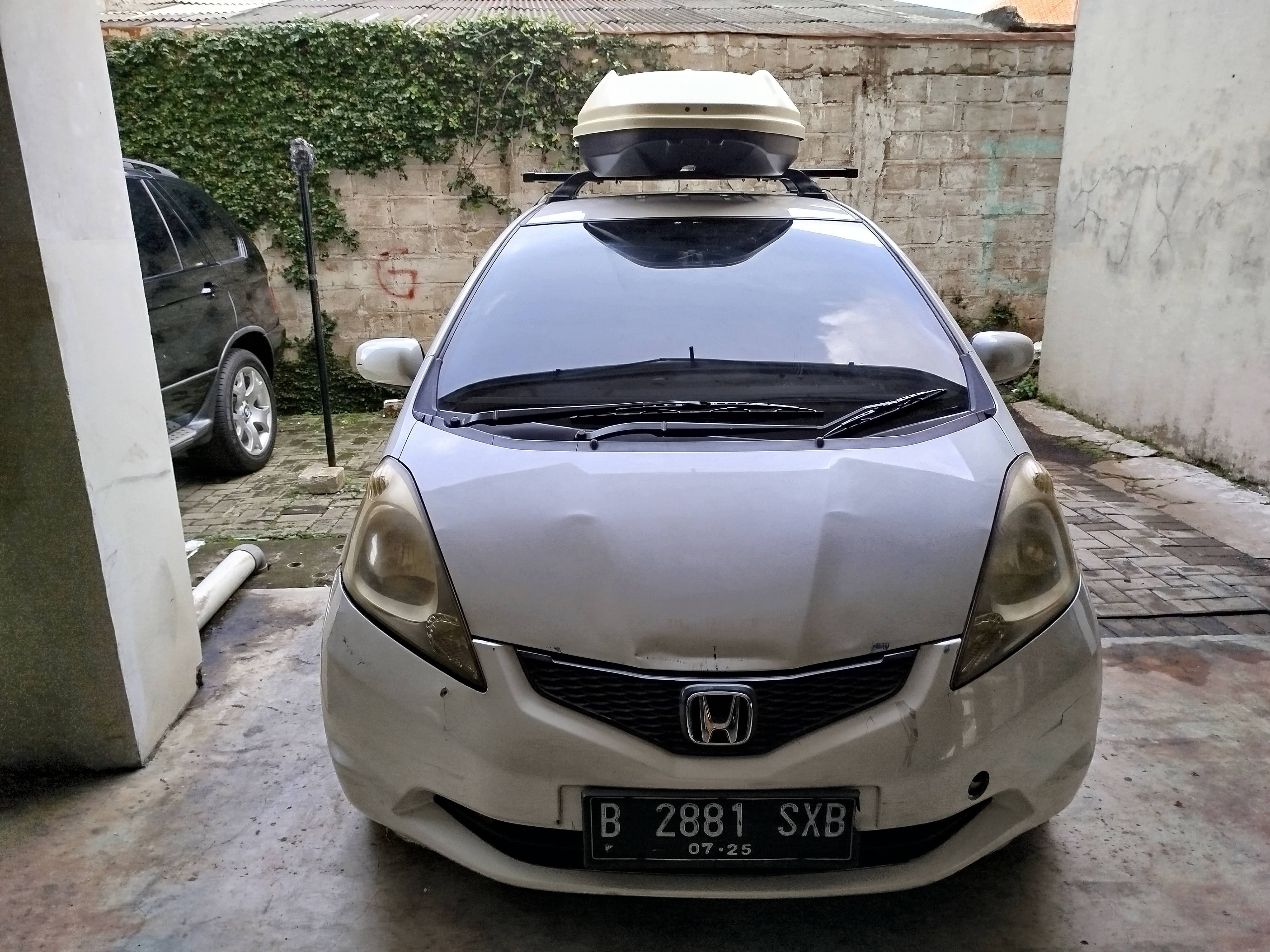 2010 Honda Jazz  1.5L S AT Bekas 2010 Honda Jazz  1.5L S AT Bekas