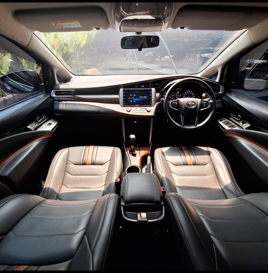 2019 Toyota Kijang Innova 2.4 V Diesel AT 2019 Toyota Kijang Innova 2.4 V Diesel AT