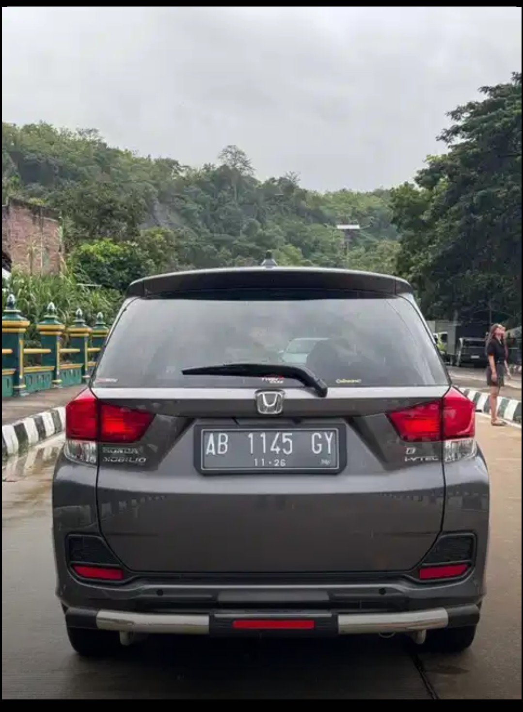 2016 Honda Mobilio E 1.5L MT 2016 Honda Mobilio E 1.5L MT