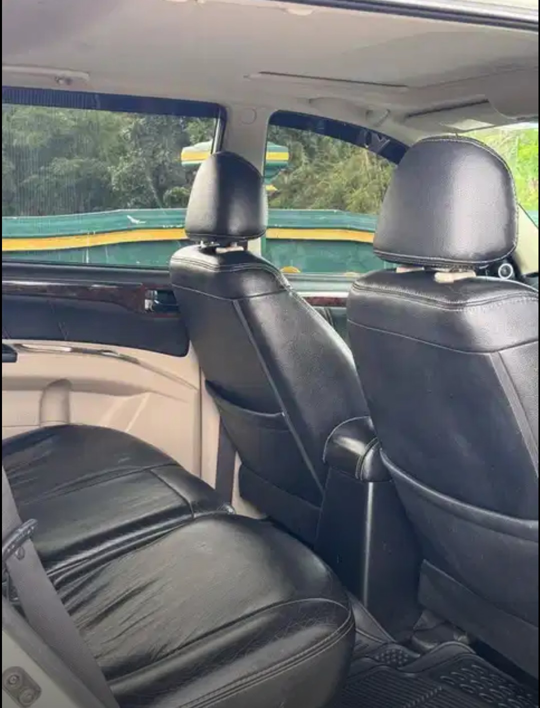 2013 Mitsubishi Pajero DAKAR 4X2 AT LIMITED 2013 Mitsubishi Pajero DAKAR 4X2 AT LIMITED