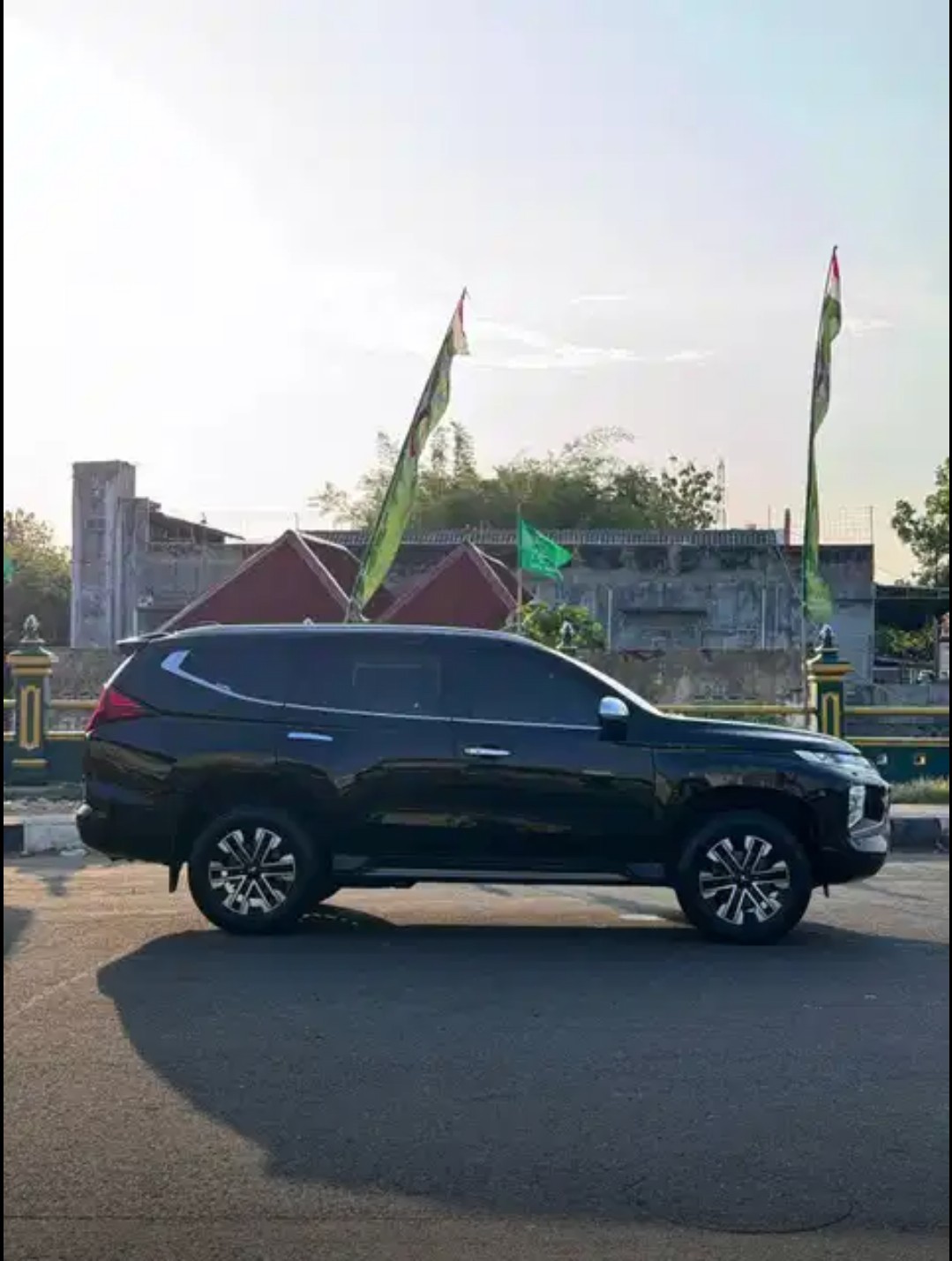 2021 Mitsubishi Pajero Sport Dakar Ultimate AT 4x2 2021 Mitsubishi Pajero Sport Dakar Ultimate AT 4x2