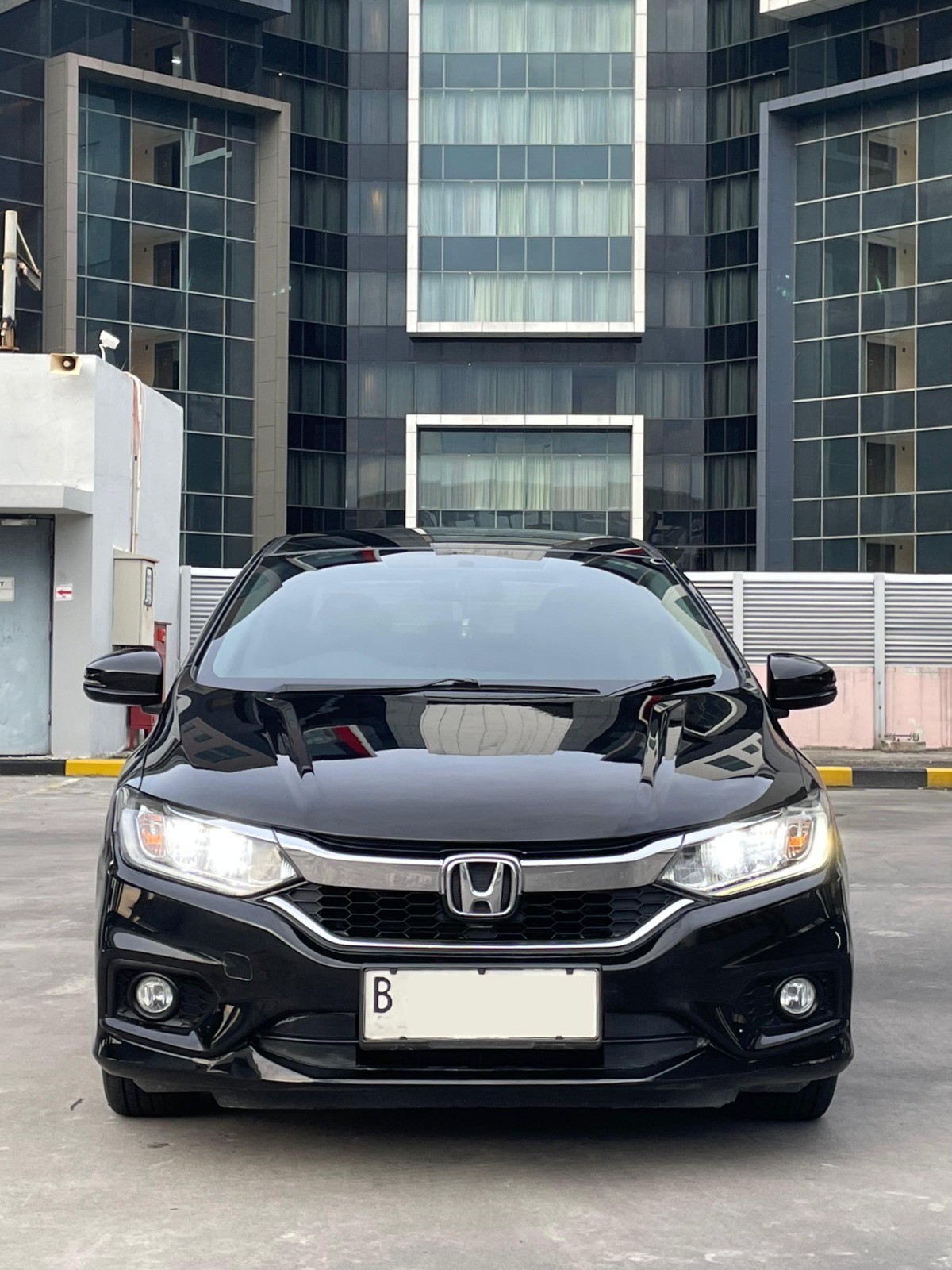 Second Hand 2018 Honda City E 1.5L AT Second Hand 2018 Honda City E 1.5L AT