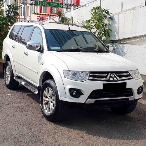 2015 Mitsubishi Pajero Sport 2015 Mitsubishi Pajero Sport