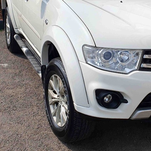 2015 Mitsubishi Pajero Sport 2015 Mitsubishi Pajero Sport