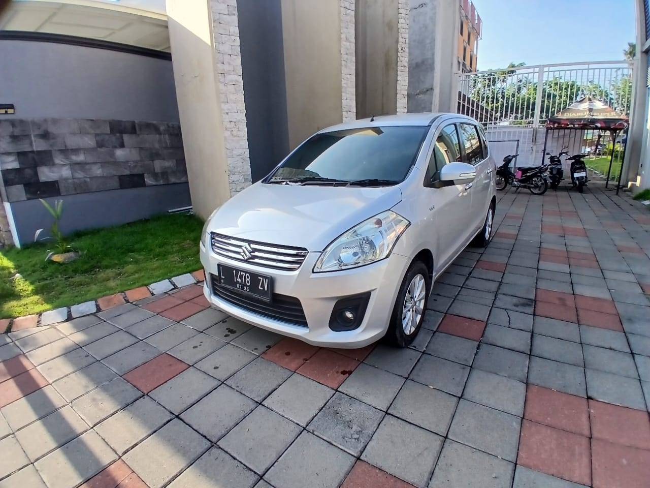 Second Hand 2015 Suzuki Ertiga Second Hand 2015 Suzuki Ertiga