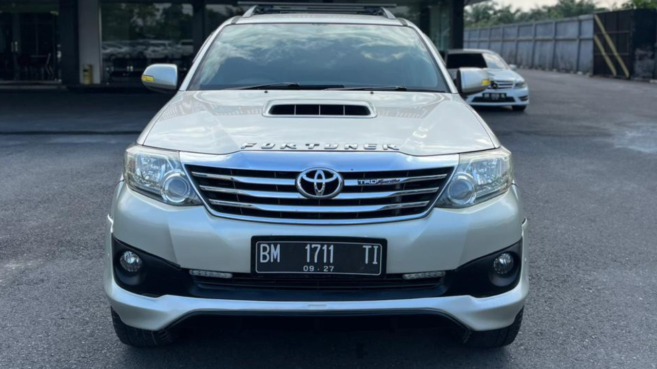 2012 Toyota Fortuner G 2.5L Diesel AT VNTURBO