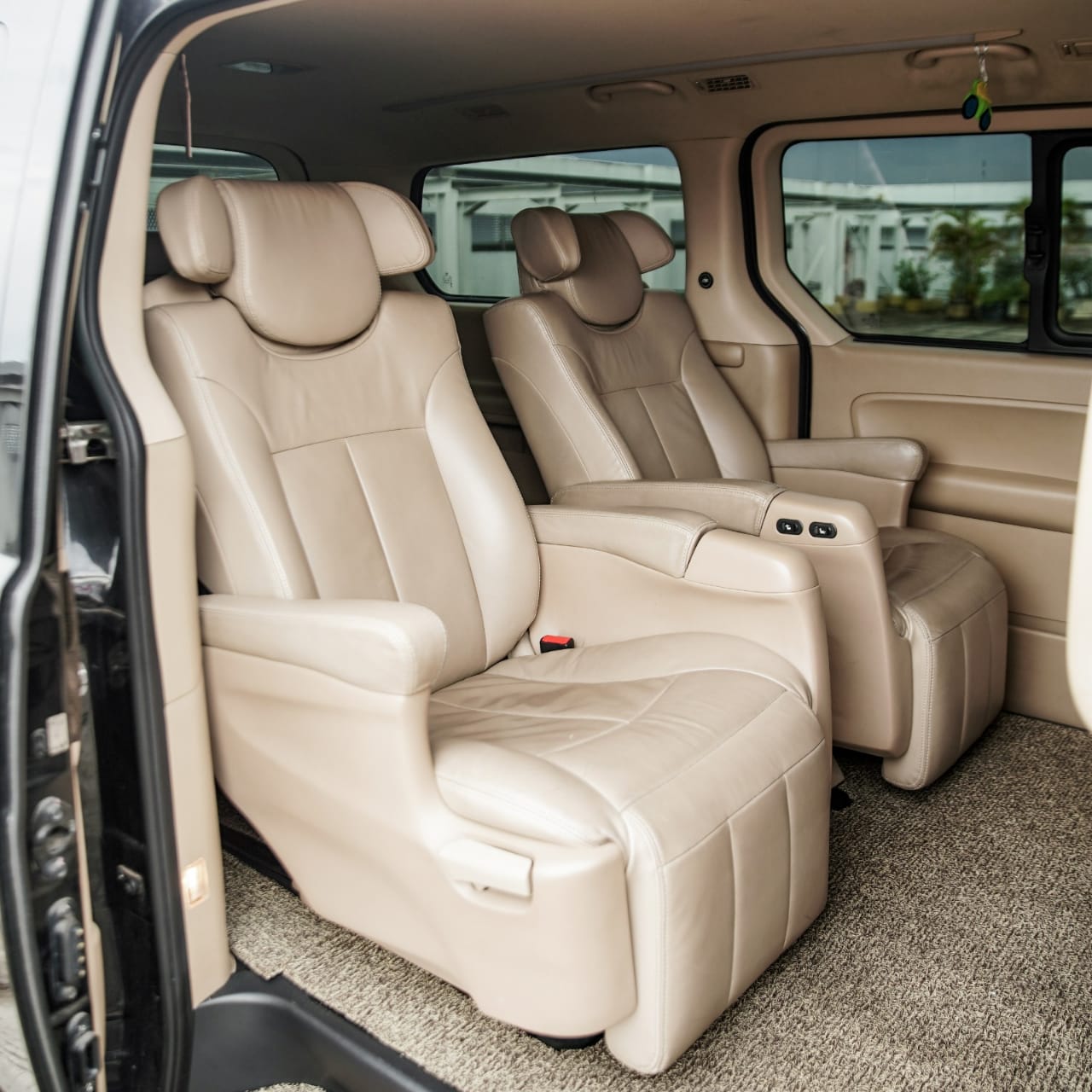 2018 Hyundai H1 2.4L ROYALE AT 2018 Hyundai H1 2.4L ROYALE AT