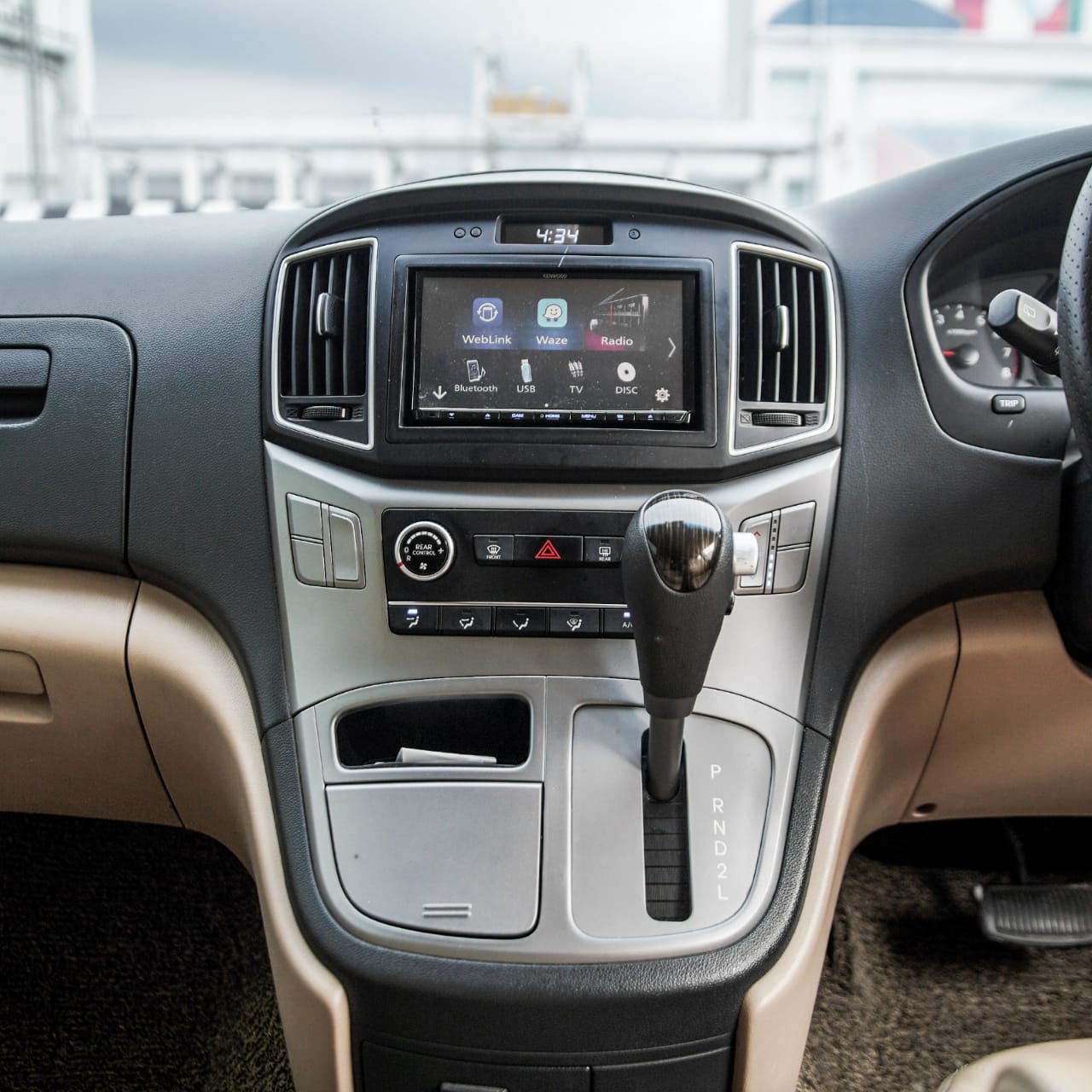 2018 Hyundai H1 2.4L ROYALE AT 2018 Hyundai H1 2.4L ROYALE AT