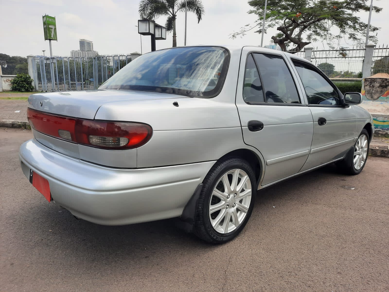 2000 Timor S 515 SOHC 1.5 MT 2000 Timor S 515 SOHC 1.5 MT
