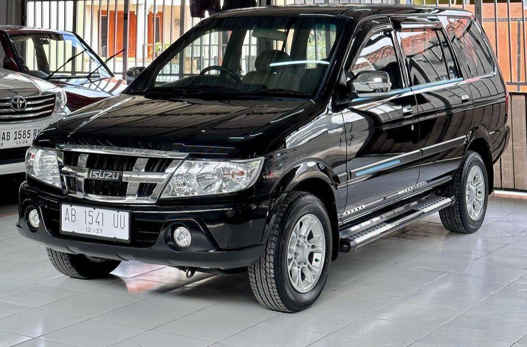 Second Hand 2012 Isuzu Panther Second Hand 2012 Isuzu Panther