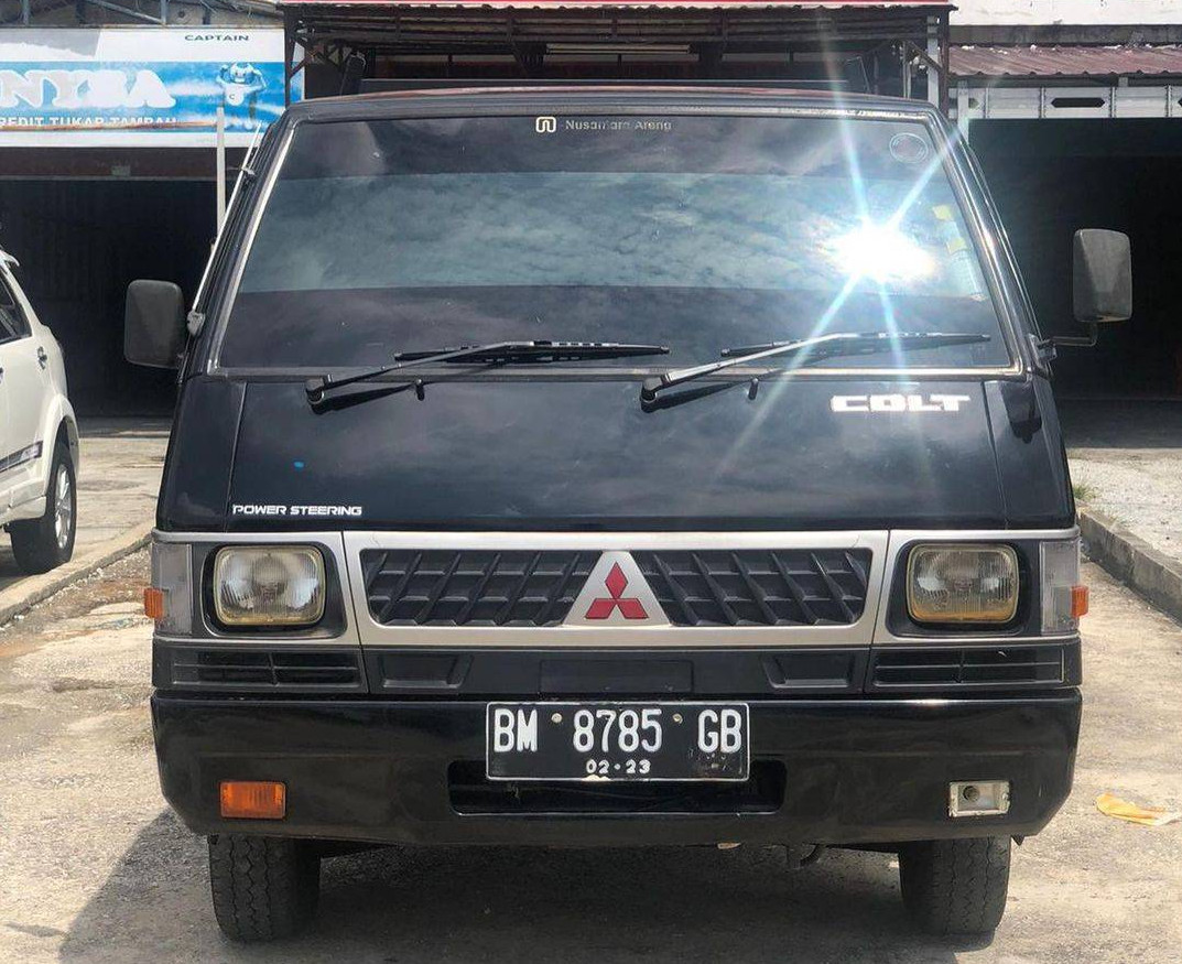 Second Hand 2017 Mitsubishi L300 Second Hand 2017 Mitsubishi L300