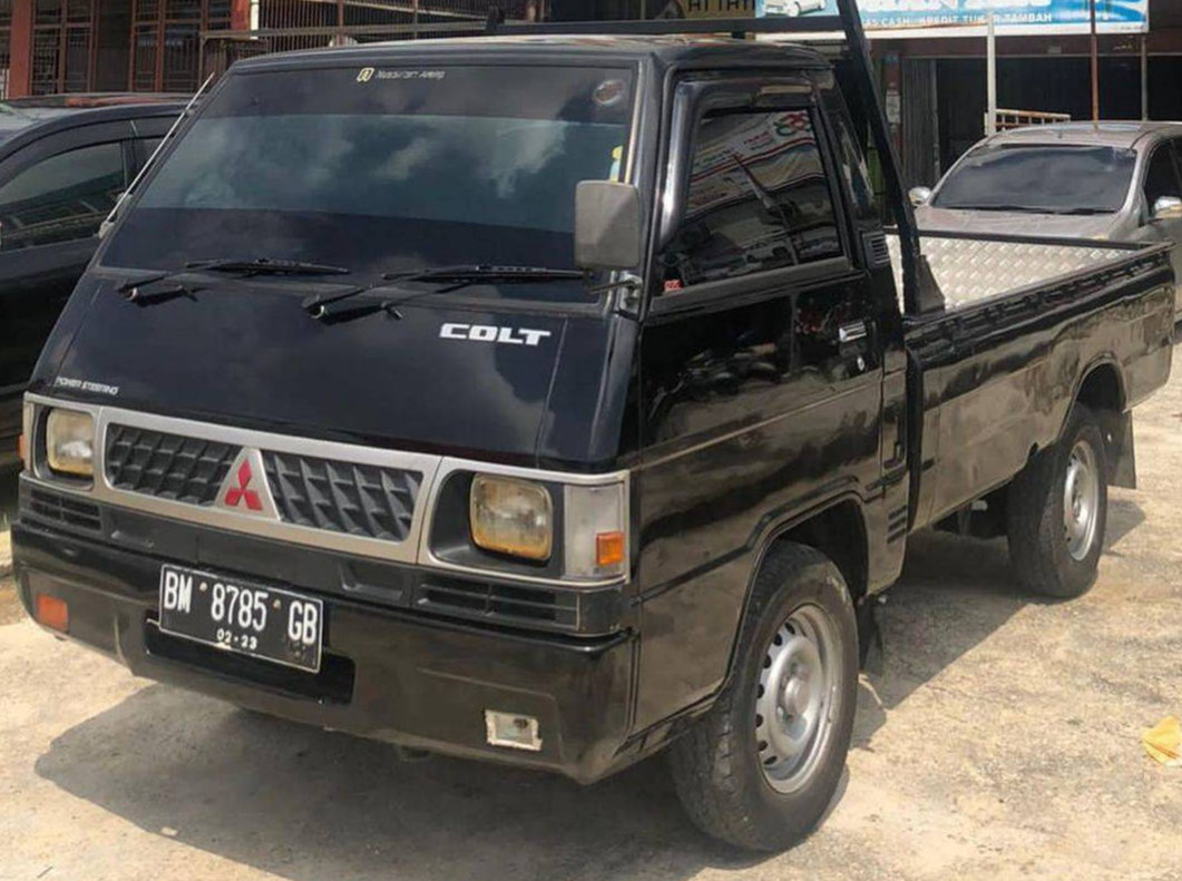 2017 Mitsubishi L300 2017 Mitsubishi L300