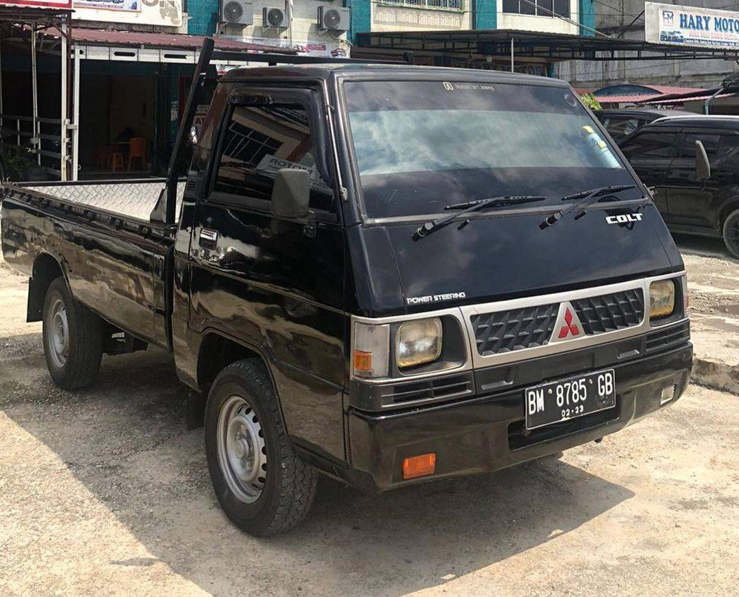 2017 Mitsubishi L300 2017 Mitsubishi L300