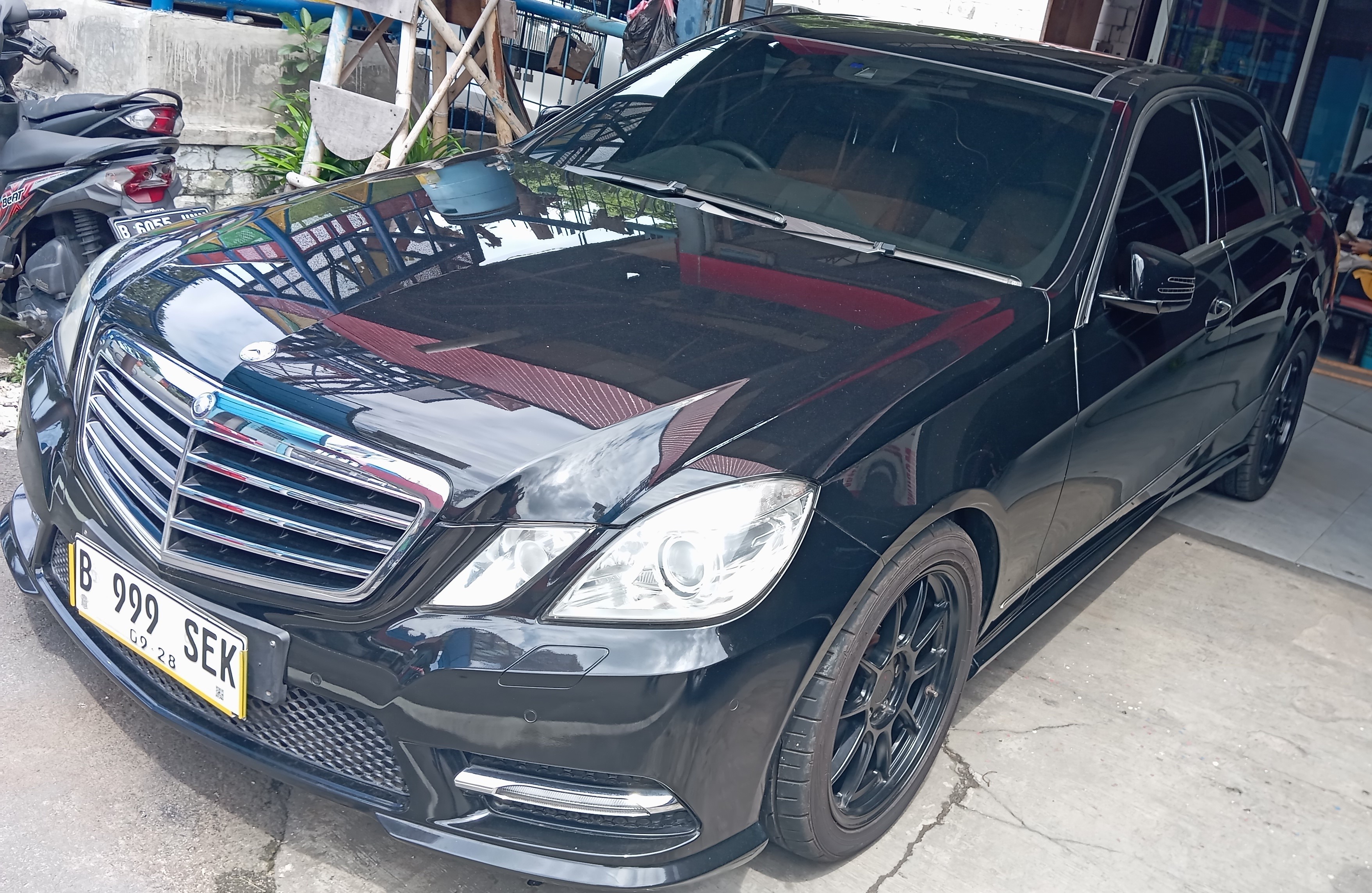 2013 Mercedes Benz E-Class 2013 Mercedes Benz E-Class