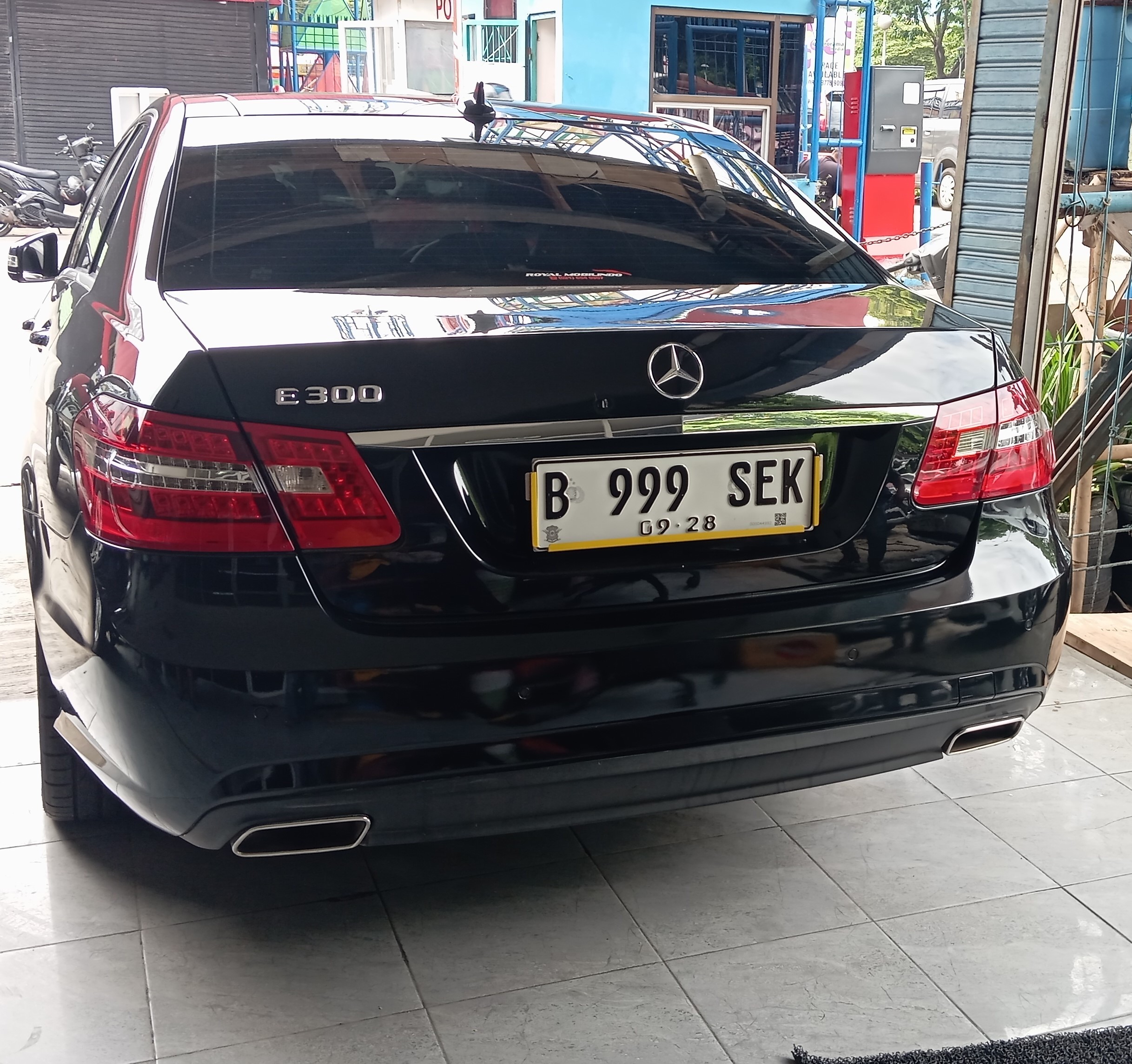 2013 Mercedes Benz E-Class 2013 Mercedes Benz E-Class