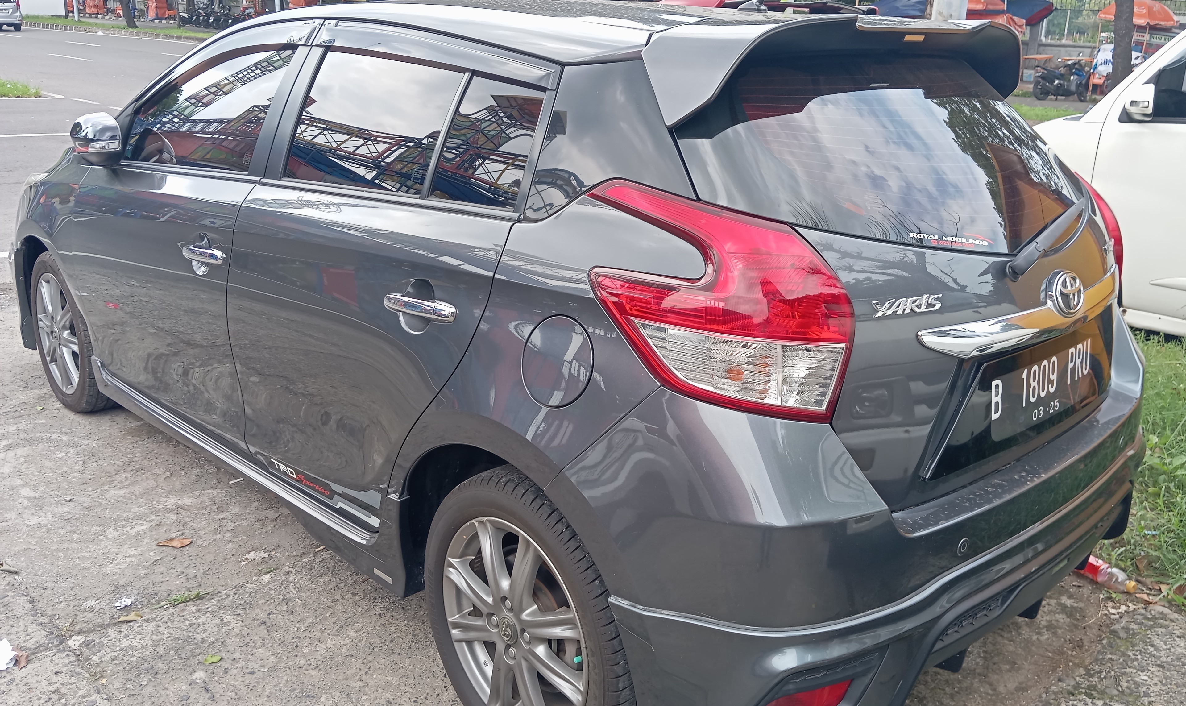 2015 Toyota Yaris 2015 Toyota Yaris