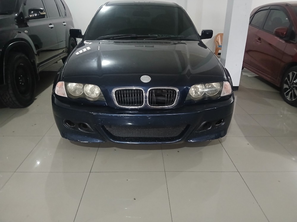 2000 BMW 3 Series Sedan