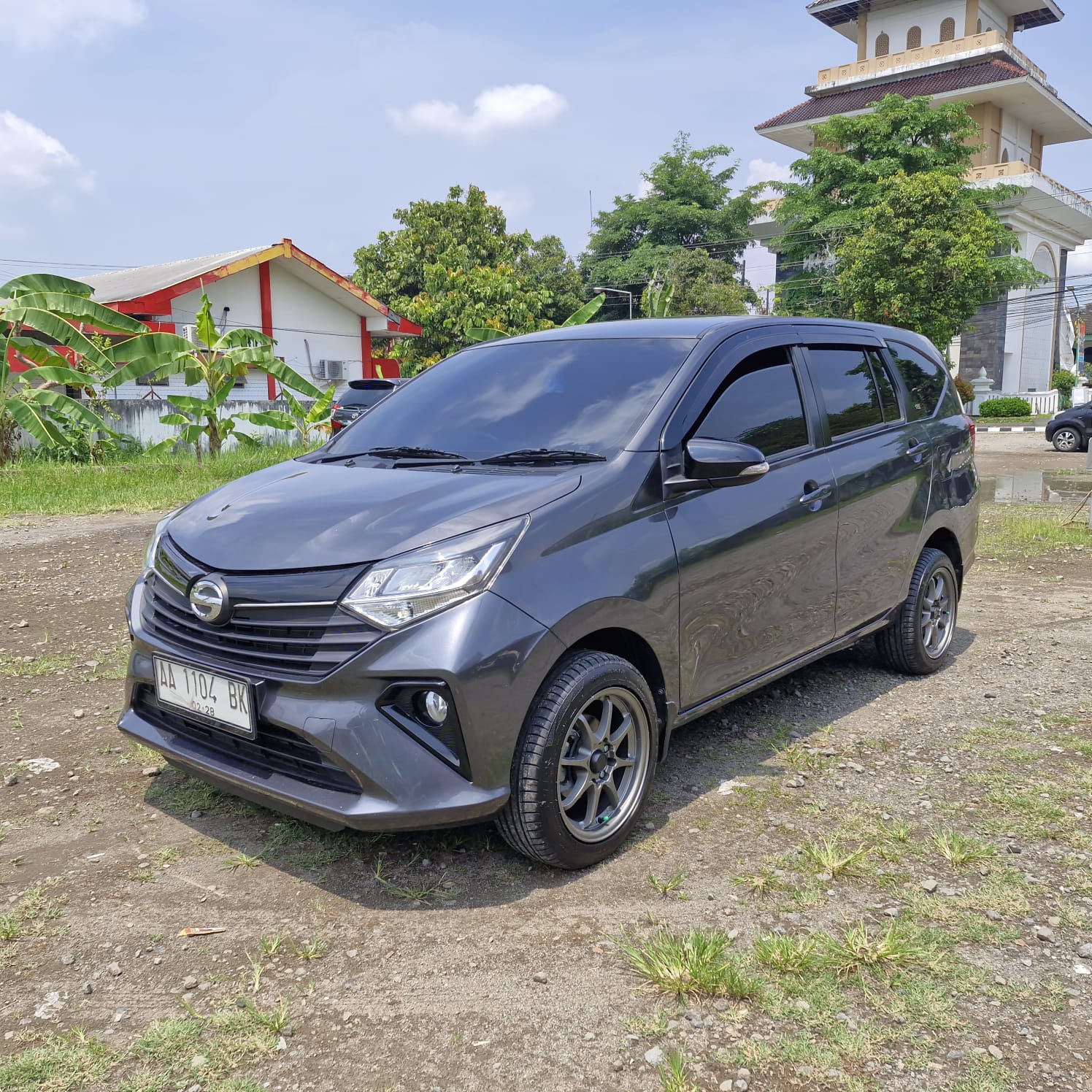 2025 Daihatsu Sigra 1.2 R MT