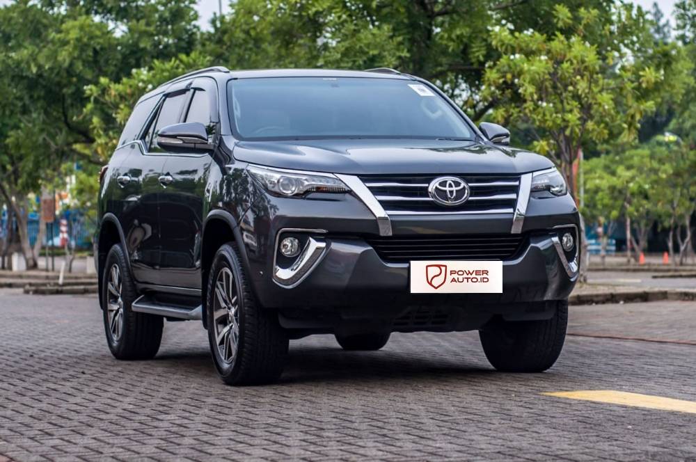 Mobil bekas  Fortuner  harga  murah di Jakarta  Timur Februari 