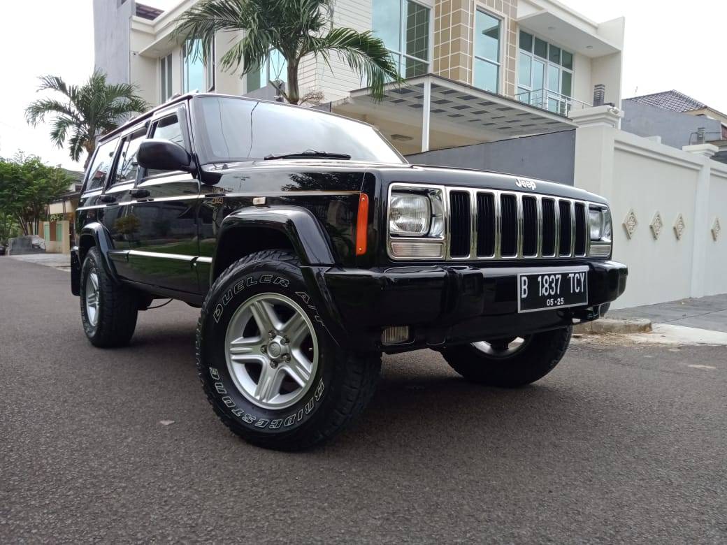 Harga OTR Jeep Wrangler di Jakarta Timur - Lihat Simulasi Kredit, DP