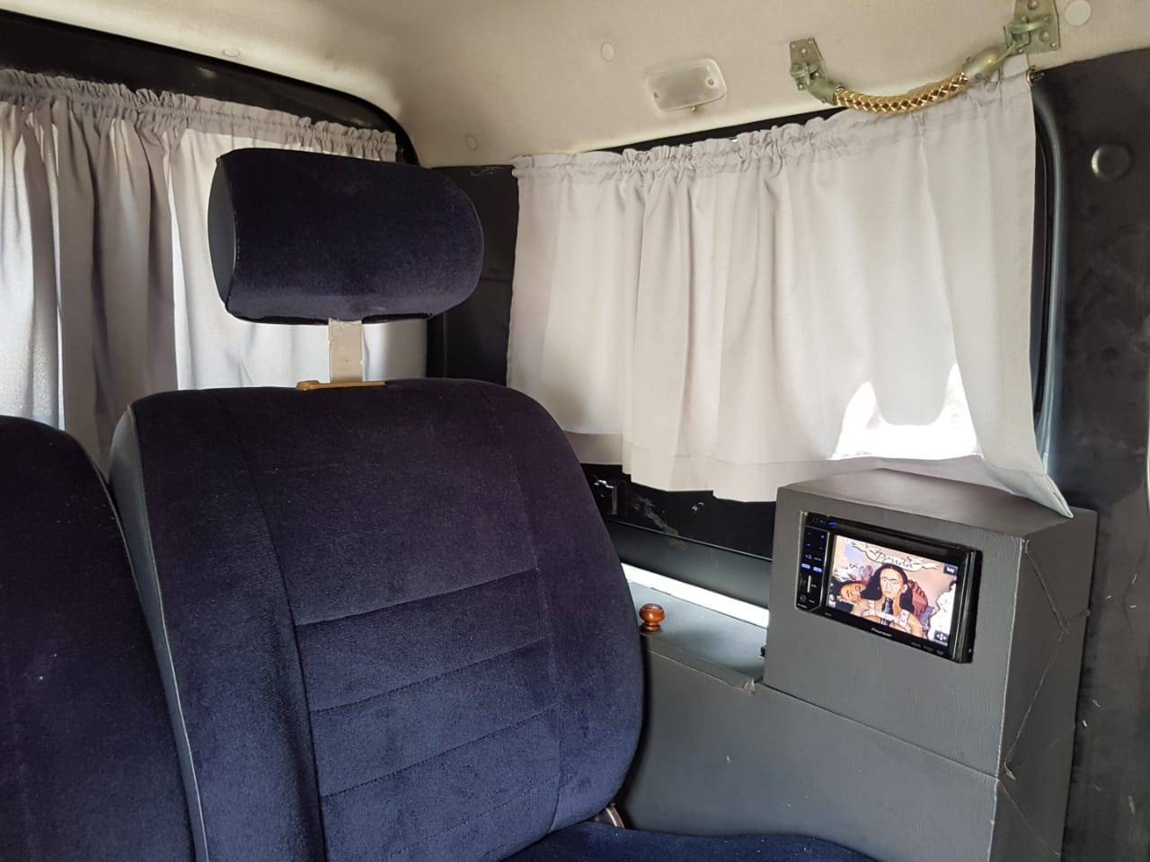 Dijual 2011 Daihatsu Gran Max MB Minibus 1.5L D Mini Bus MT Minibus 1.5L D Mini Bus MT Bekas