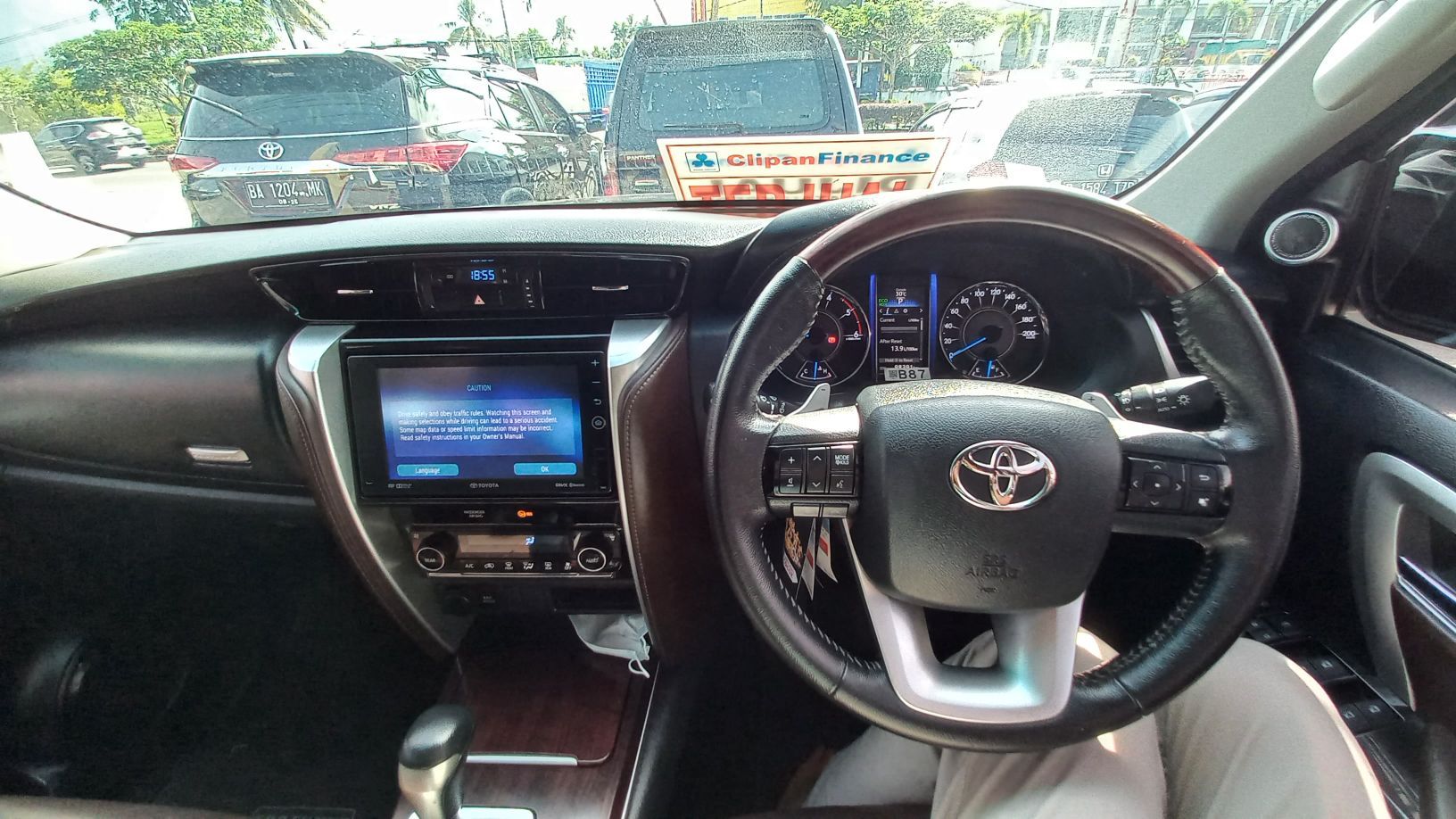 2017 Toyota Fortuner VRZ 4X2 TRD 2.4L AT VRZ 4X2 TRD 2.4L AT tua