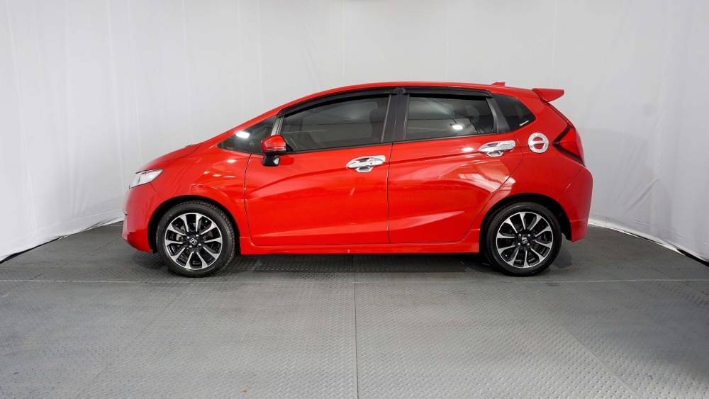 Dijual 2017 Honda Jazz  RS CVT A/T RS CVT A/T Bekas