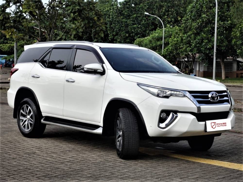 2016 Toyota Fortuner  4X2 2.4 VRZ AT DIESEL 4X2 2.4 VRZ AT DIESEL tua