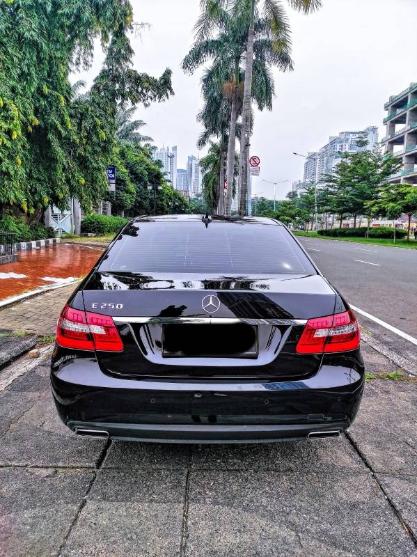 2013 Mercedes Benz E-Class E 250 AMG AVANTGARDE E 250 AMG AVANTGARDE tua