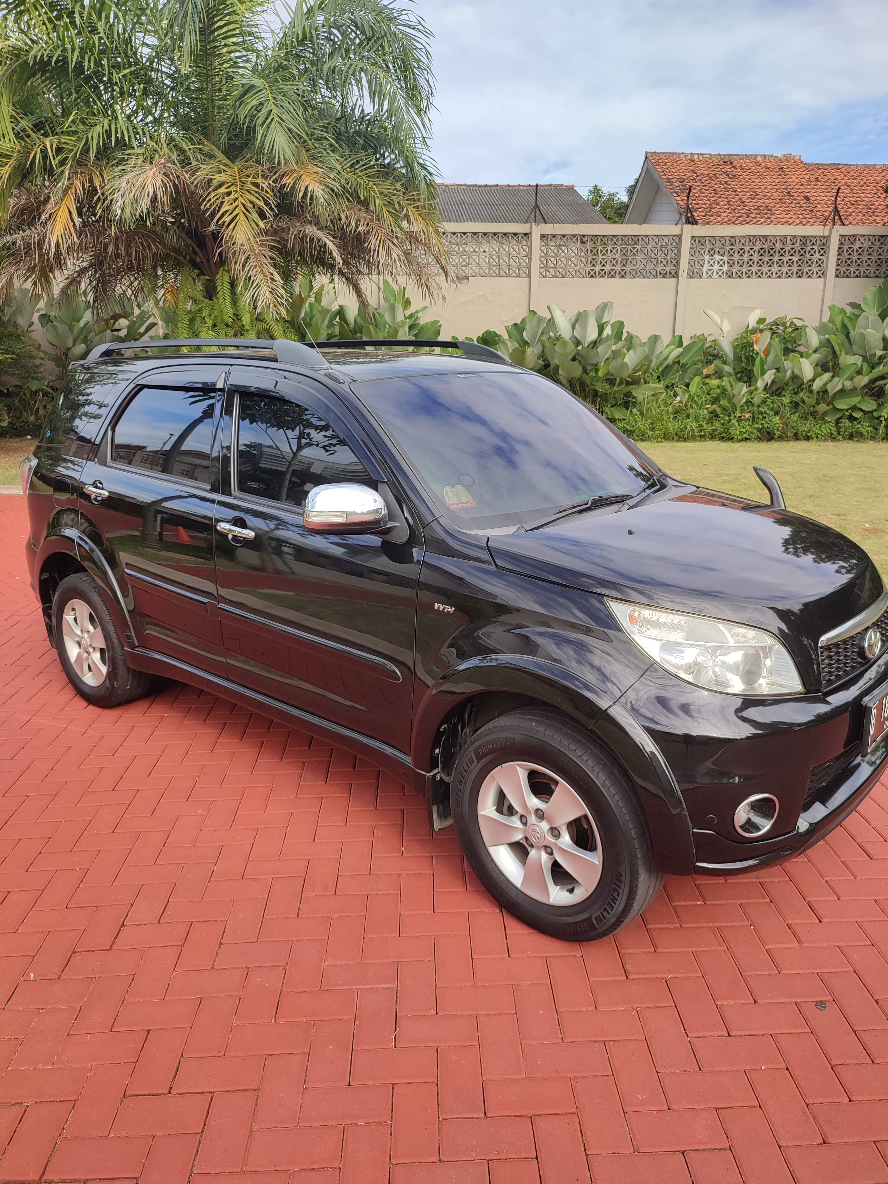 Dijual 2011 Toyota Rush S 1.5L AT S 1.5L AT Bekas