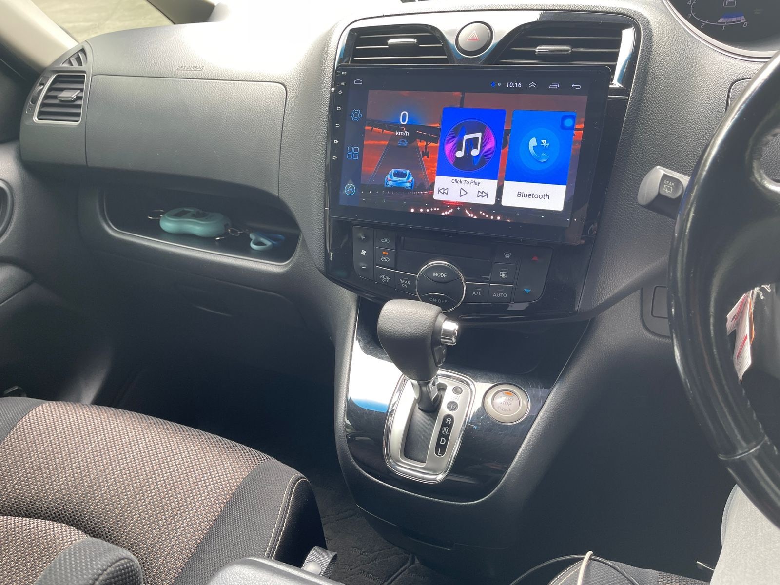 2015 Nissan Serena 2015 Nissan Serena