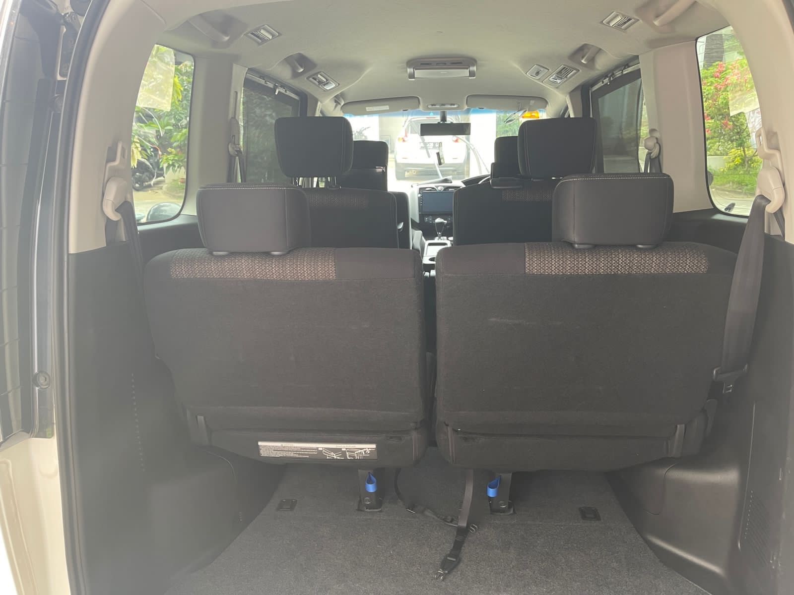 2015 Nissan Serena 2015 Nissan Serena