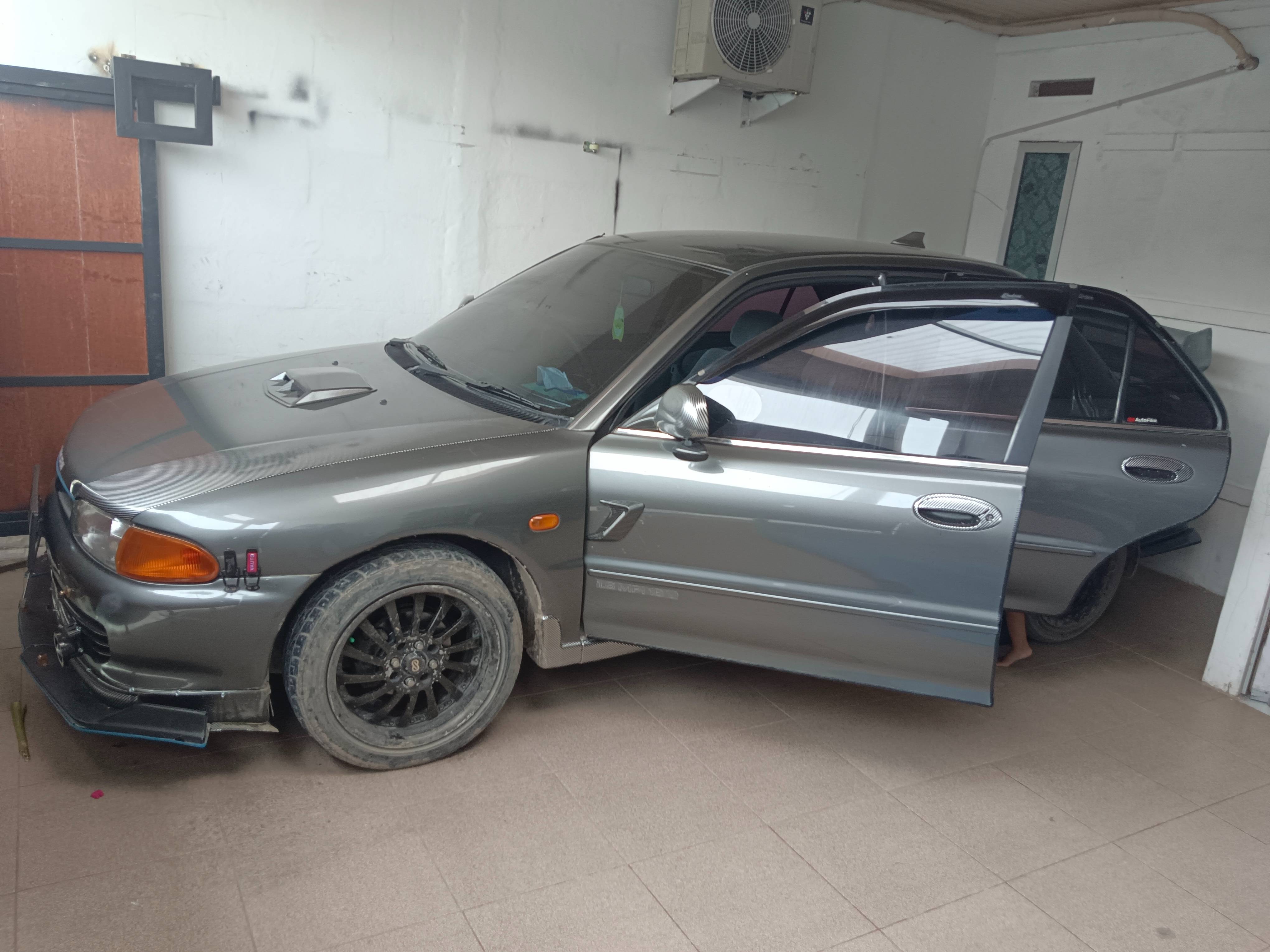 2000 Mitsubishi Lancer Evolution 2000 Mitsubishi Lancer Evolution
