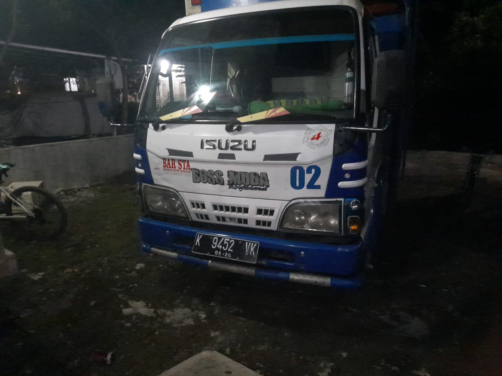 2014 Isuzu D Max  4X4 DC MT 2014 Isuzu D Max  4X4 DC MT