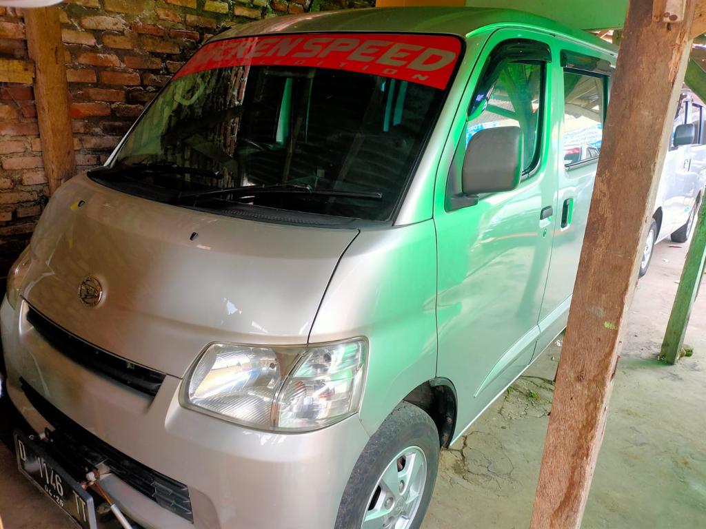 Second Hand 2015 Daihatsu Gran Max MB 1.5 F AT Second Hand 2015 Daihatsu Gran Max MB 1.5 F AT