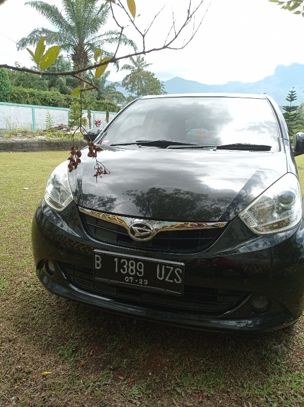 2013 Daihatsu Sirion