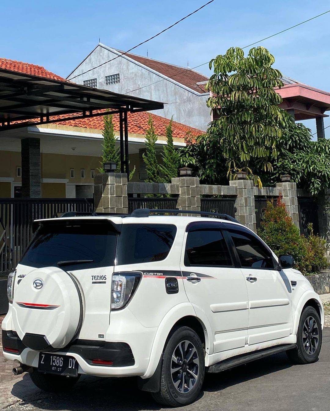 2017 Daihatsu Terios 2017 Daihatsu Terios