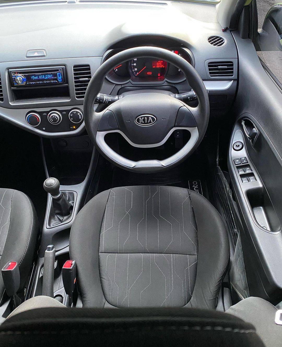 Used 2015 Kia Picanto SE 2 M/T SE 2 M/T for sale