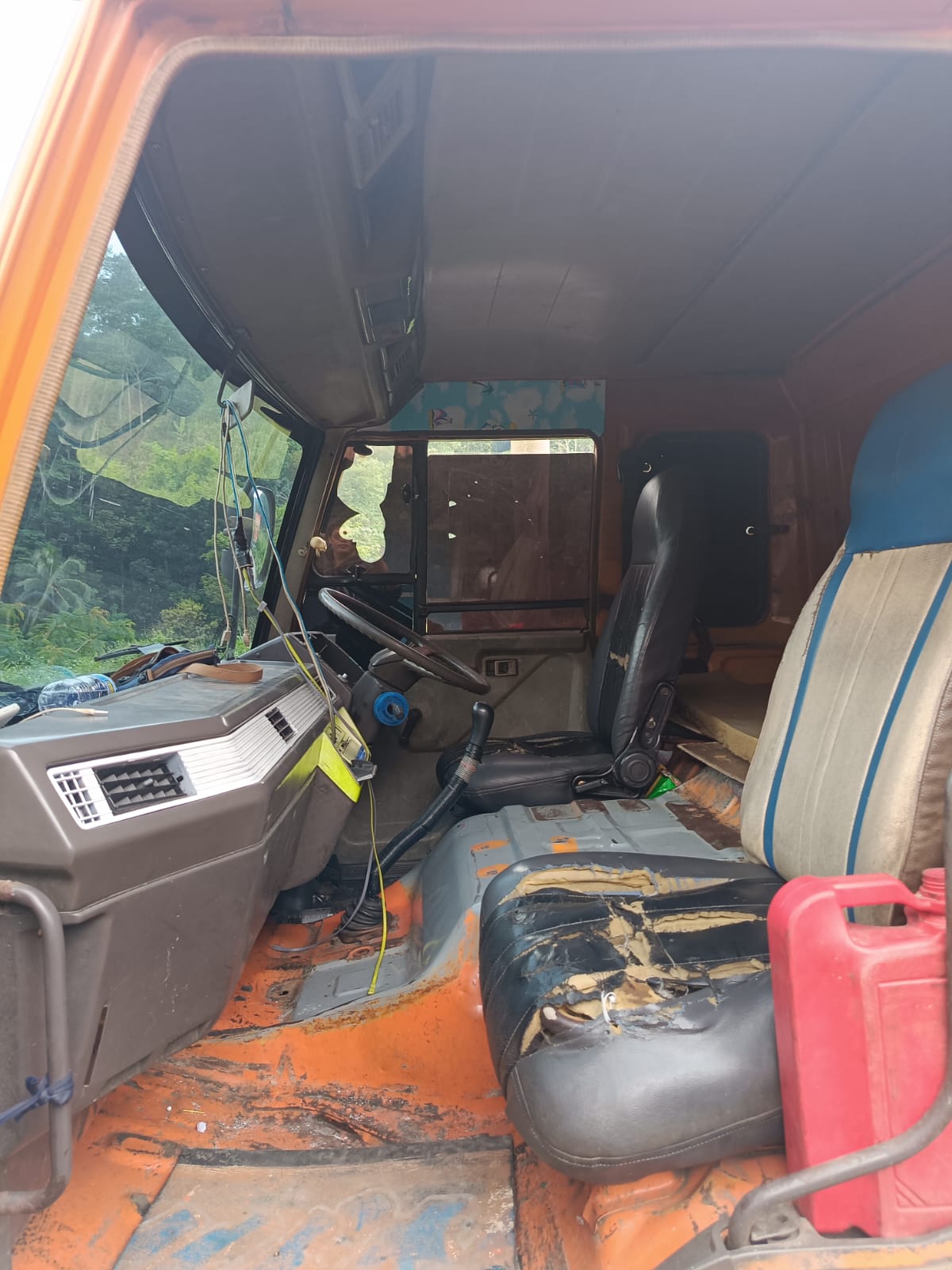 2003 Mitsubishi Colt L300 2003 Mitsubishi Colt L300