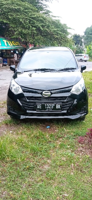 2017 Daihatsu Sigra  1.2 X MT