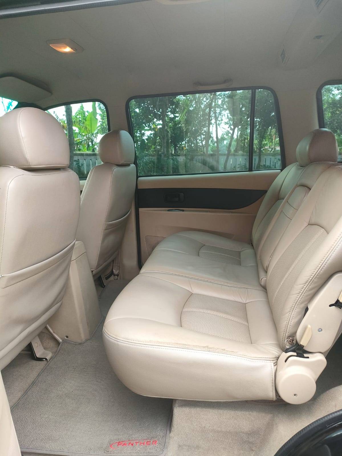 2012 Isuzu Panther 2012 Isuzu Panther