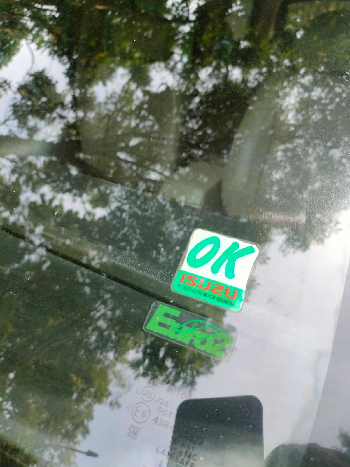 2012 Isuzu Panther 2012 Isuzu Panther