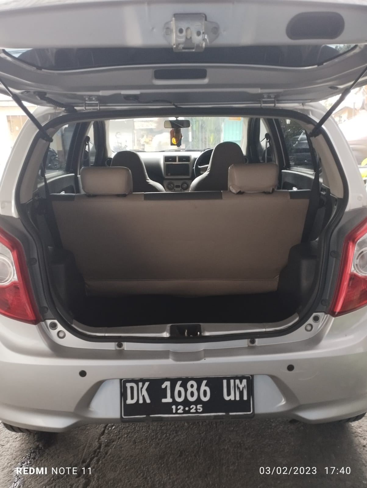 2015 Daihatsu Ayla  1.0 X MT 2015 Daihatsu Ayla  1.0 X MT