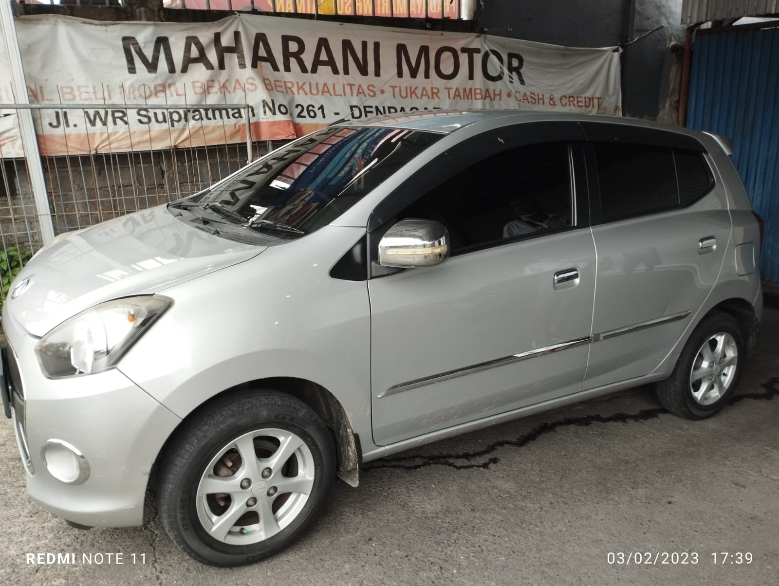 2015 Daihatsu Ayla  1.0 X MT 2015 Daihatsu Ayla  1.0 X MT