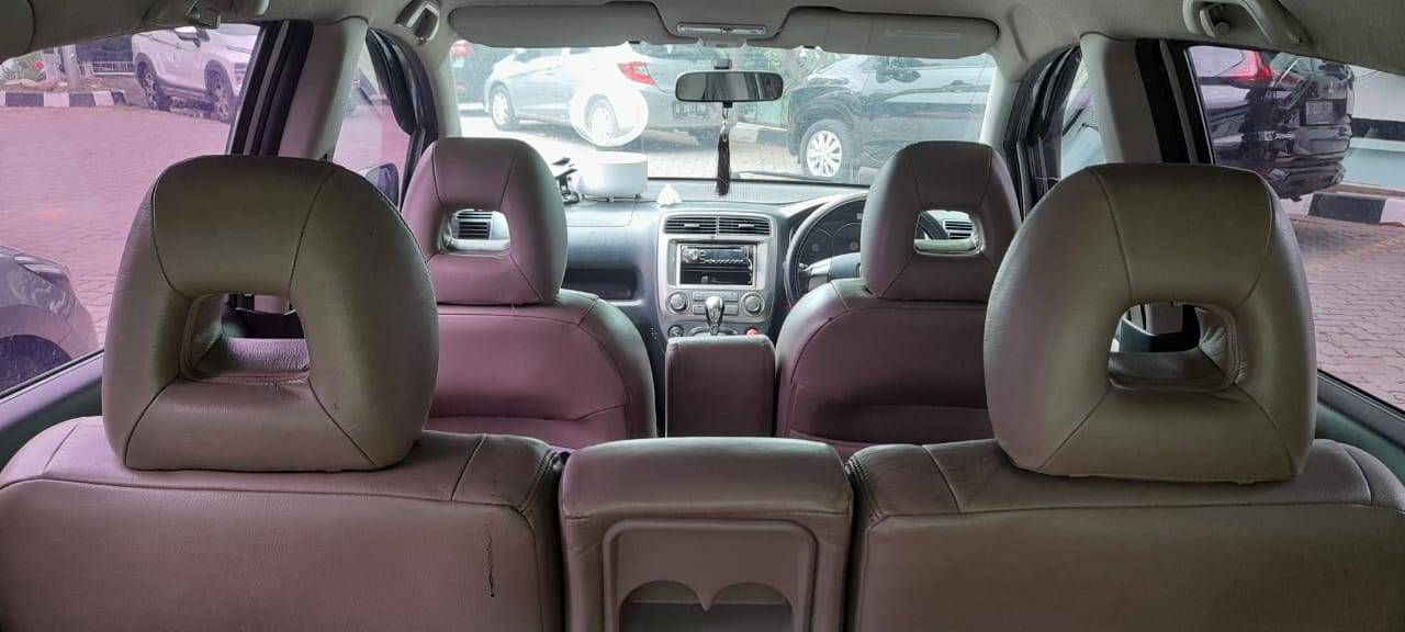 2005 Honda Stream 2005 Honda Stream